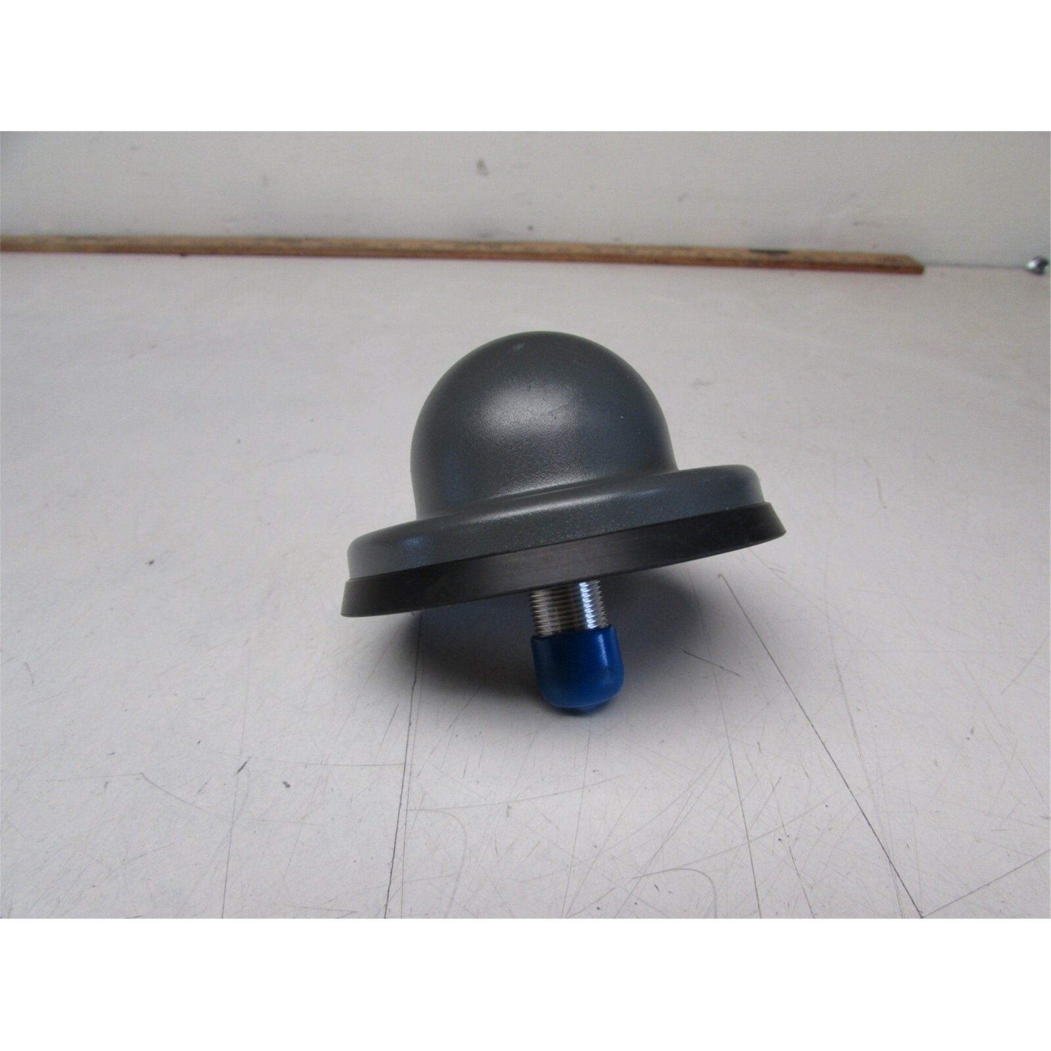 MTI MT-952018/NV 2.3-6.1 GHz 8 dBi VEHICULAR ANTENNA, Black