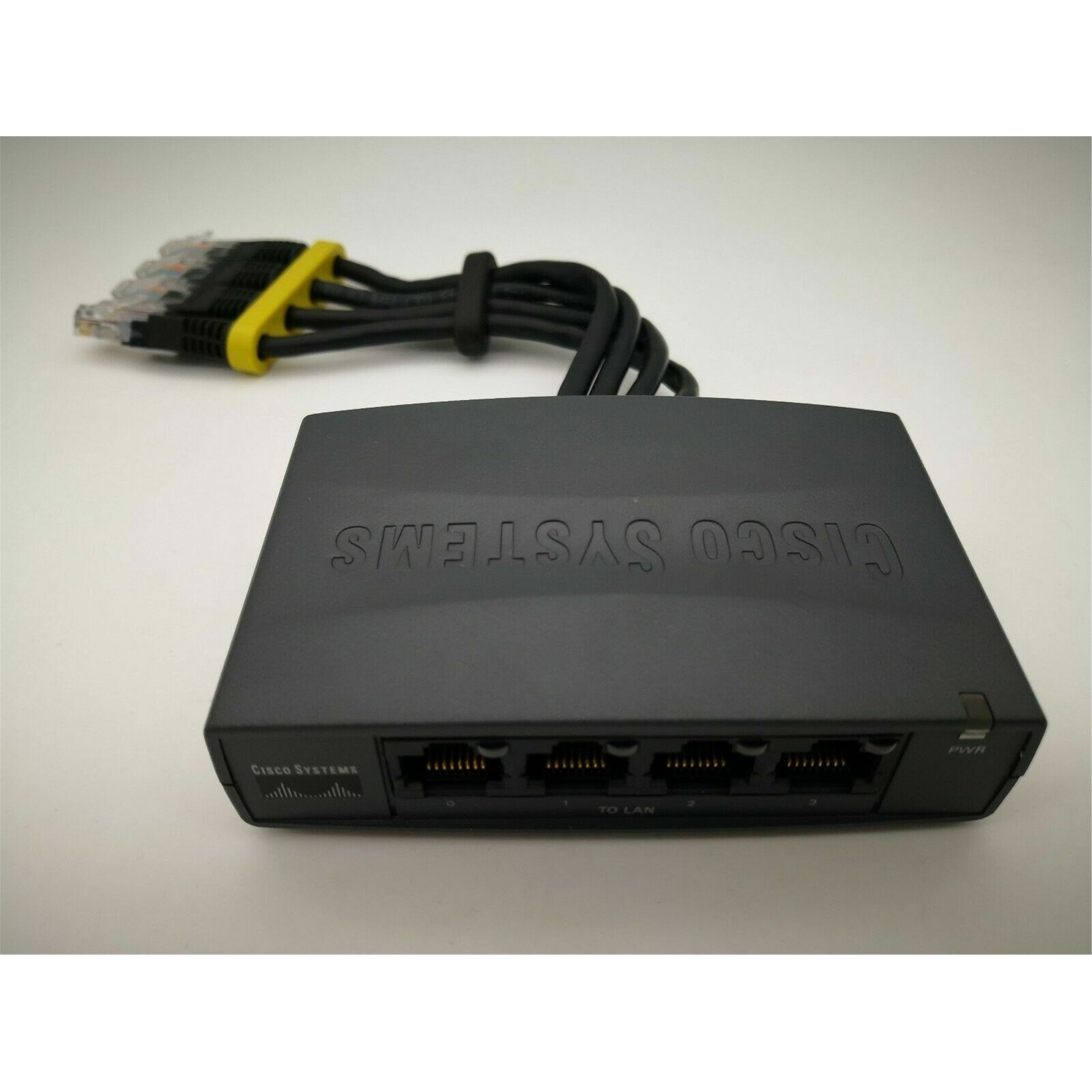 Cisco 800-PWRINJ External 4 Port 802.3af inline pwr module Routers, Black (Certified Refurbished)