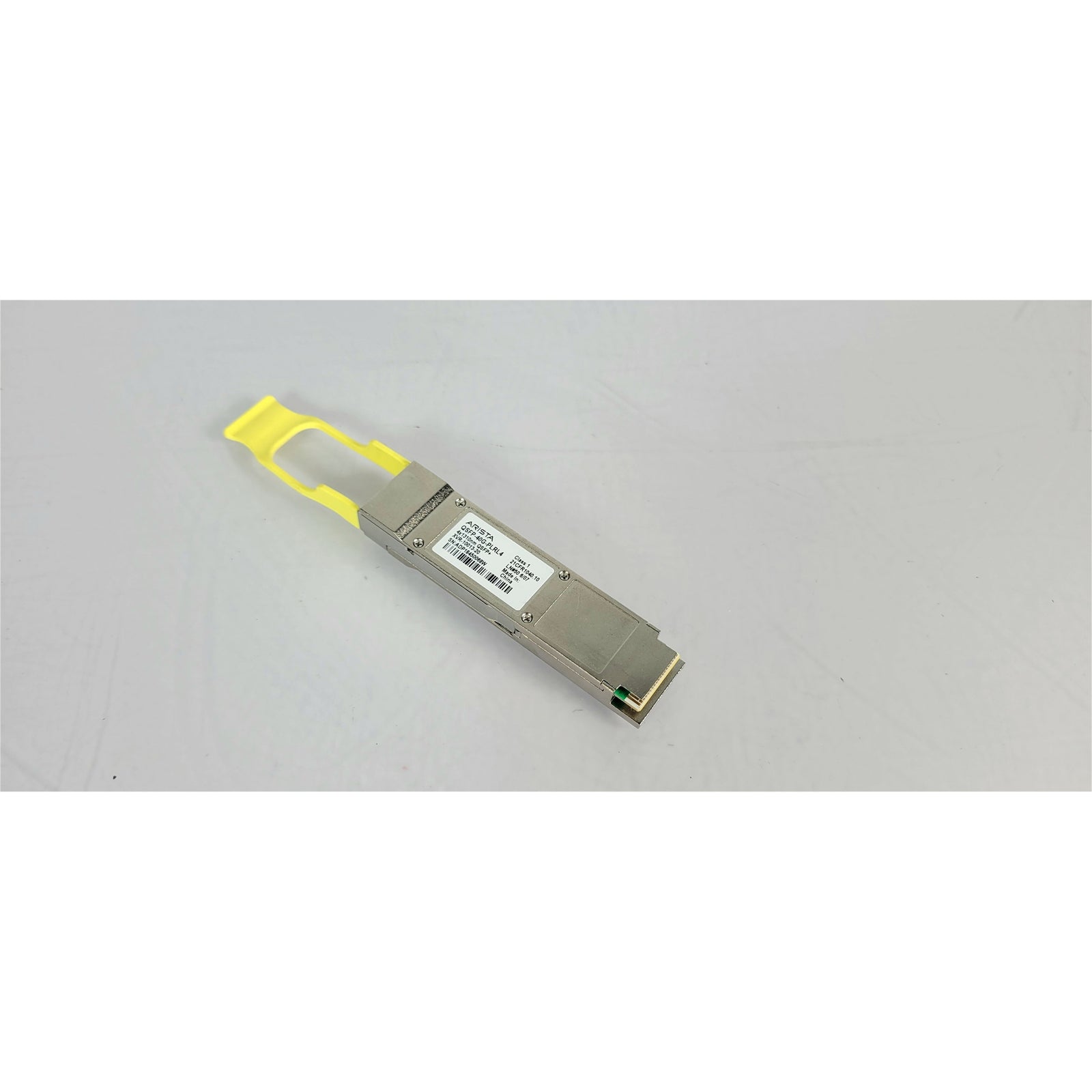 Arista QSFP-40G-PLRL4 40G QSFP+ transceiver, up to 1km over parallel single-mode