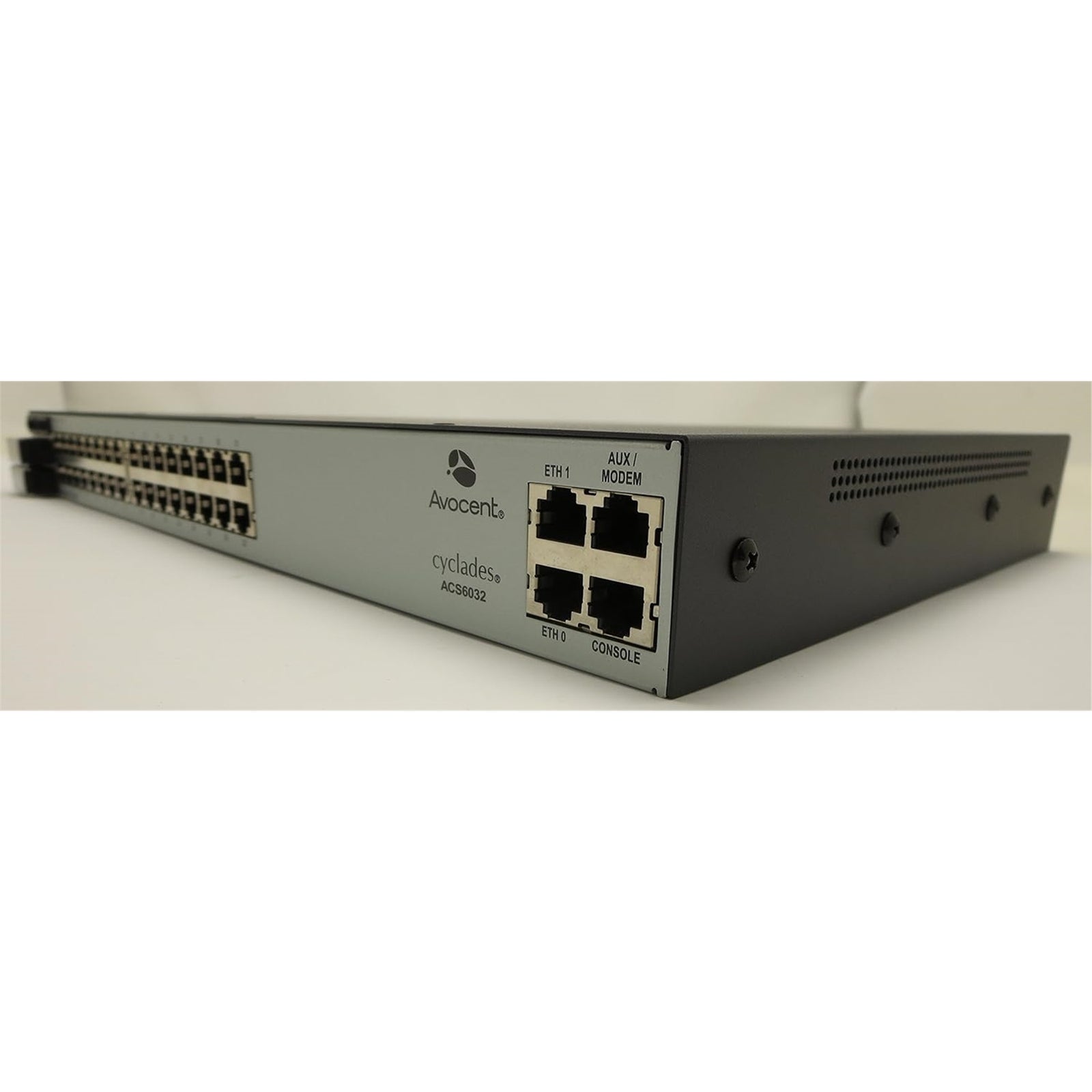 AVOCENT ACS6032MDAC-G2 ACS 6032 32 Port Console Server w/ Dual AC Power Supply (Refurbished)