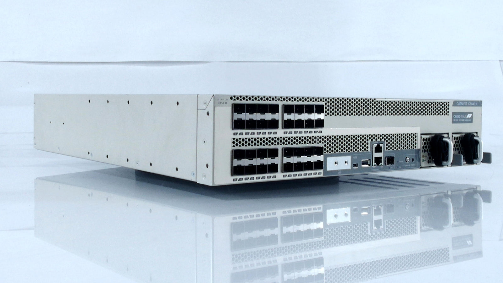 Cisco C6832-X-LE 32-Port 100Mbps SFP 2U Specialty Hub, Gold (Used - Good)